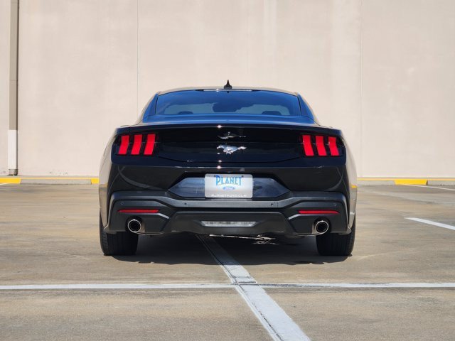 Used 2024 Ford Mustang Coupe RWD image 6