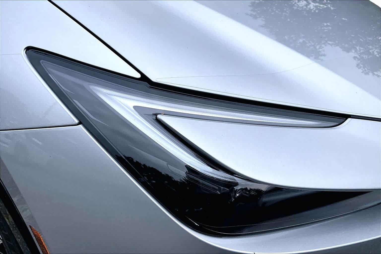 New 2026 Toyota Prius Plug-In Hybrid FWD image 13