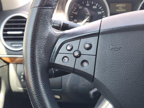 Used 2008 Mercedes-Benz GL 320 CDI 4MATIC image 34