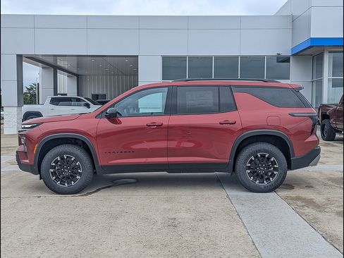 New 2026 Chevrolet Traverse Z71 w/ Enhanced Driving Package AWD/4WD image 9