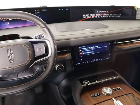 New 2026 Lincoln Navigator Black Label AWD/4WD image 5