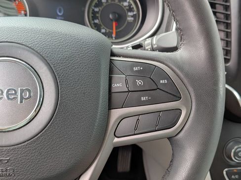 Used 2022 Jeep Cherokee Latitude Lux AWD/4WD image 19