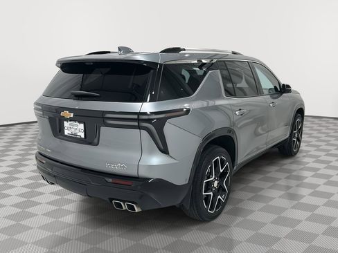 Used 2026 Chevrolet Traverse High Country AWD/4WD image 5