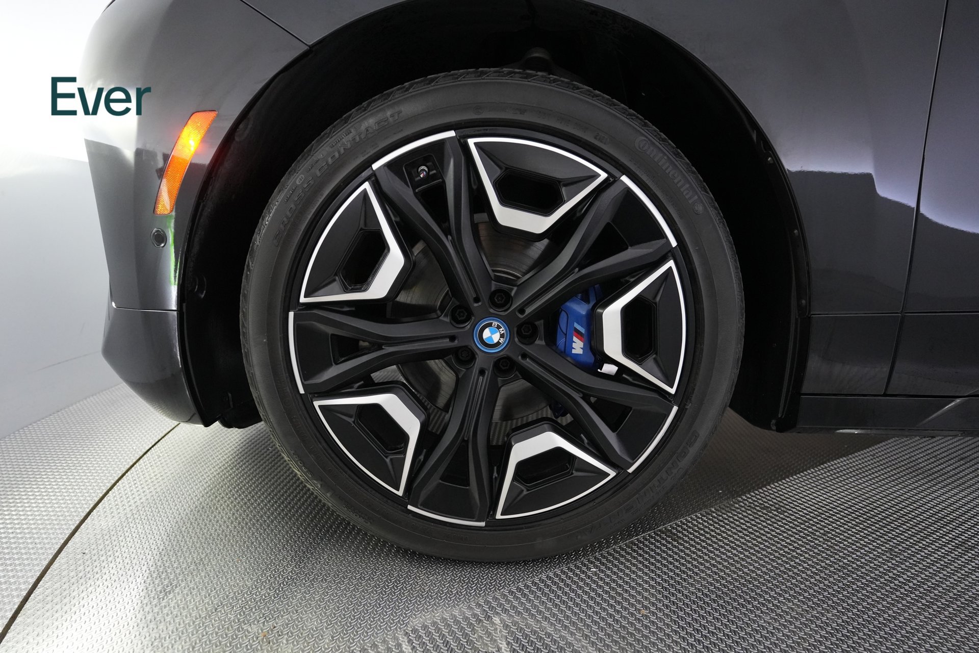 Used 2023 BMW iX M60 w/ Executive Package AWD/4WD image 19