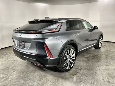 Used 2023 Cadillac Lyriq 2WD image 8