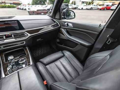 Used 2021 BMW X7 M50i w/ Executive Package AWD/4WD image 31