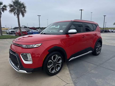 Used 2021 Kia Soul X-Line FWD image 3