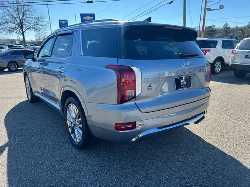 Used 2020 Hyundai Palisade Limited image 18