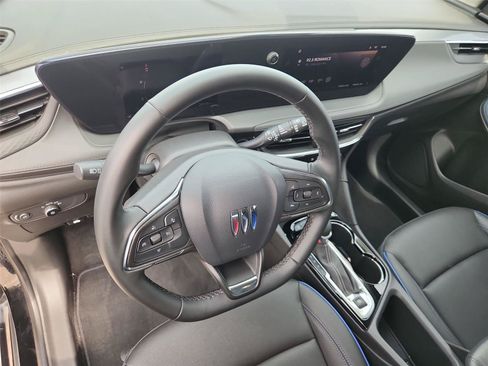Used 2025 Buick Encore GX Sport Touring FWD image 10