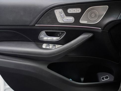 Used 2022 Mercedes-Benz GLS 450 4MATIC w/ AMG Line Exterior image 37