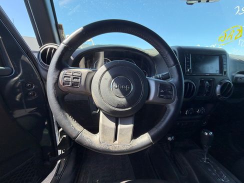Used 2017 Jeep Wrangler Unlimited Sport AWD/4WD image 9