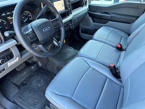 New 2025 Ford F550 4x4 Regular Cab Super Duty image 10