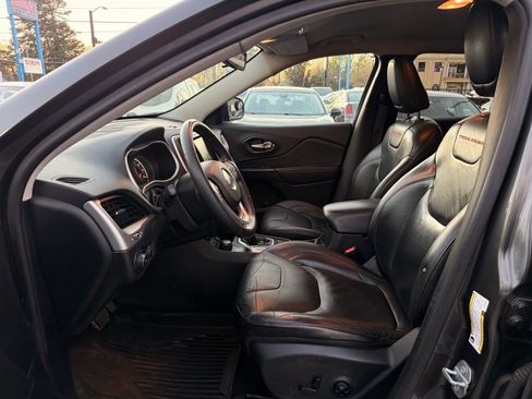 Used 2014 Jeep Cherokee Trailhawk w/ Leather Interior Group image 12
