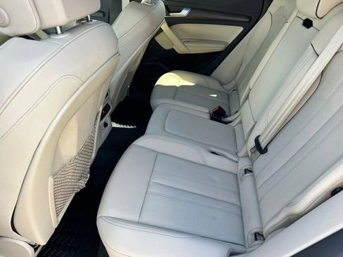 Used 2023 Audi Q5 2.0T Premium Plus w/ Premium Plus Package AWD/4WD image 7