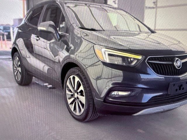 Used 2018 Buick Encore Essence FWD image 17