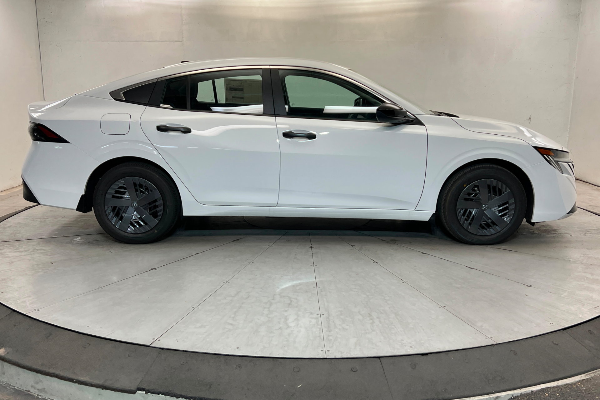 New 2027 Nissan Sentra S w/ Floor Mat Package FWD image 6