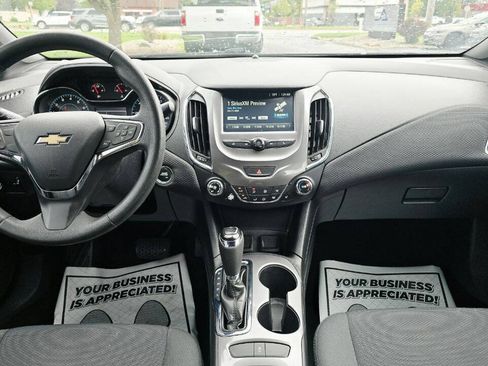 Used 2018 Chevrolet Cruze LT w/ Redline Edition FWD image 16