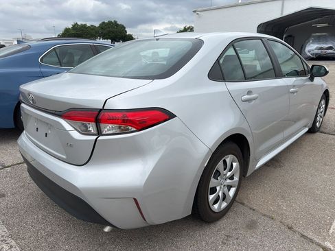 Used 2024 Toyota Corolla LE image 6