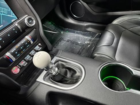 Used 2019 Ford Mustang Bullitt RWD image 21