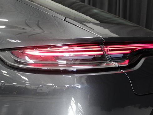 Certified 2023 Porsche Panamera 4 Platinum Edition w/ Assistance Package image 16
