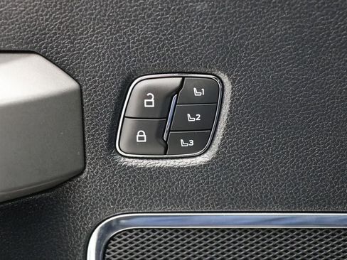 Used 2021 Ford F450 Platinum w/ FX4 Off-Road Package image 40