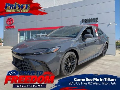 New 2026 Toyota Camry SE FWD image 1