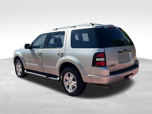 Used 2007 Ford Explorer XLT AWD/4WD image 6