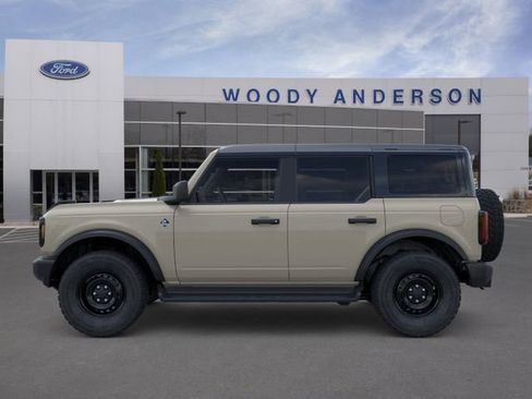 New 2026 Ford Bronco Outer Banks AWD/4WD image 3