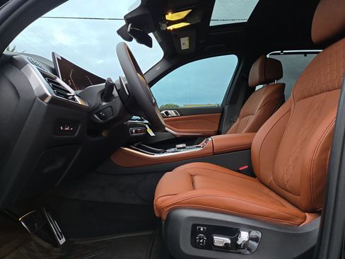 New 2026 BMW X5 xDrive40i w/ Executive Package image 16