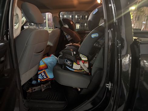 Used 2014 RAM 1500 Express w/ Black Ram 1500 Express Group image 11