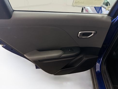 Used 2025 Kia K4 FWD image 26