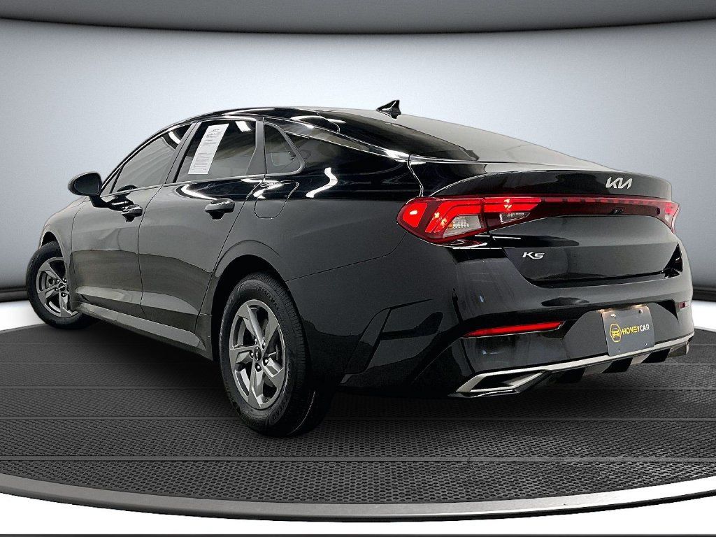 Used 2022 Kia K5 LXS FWD image 4