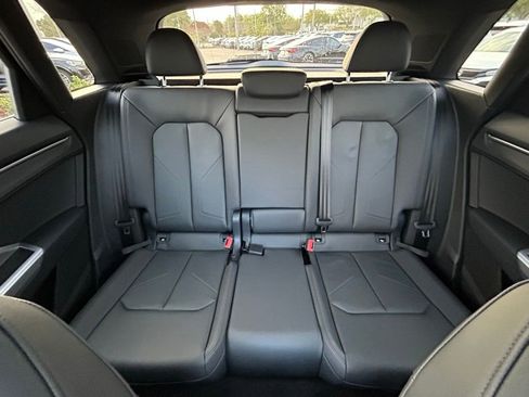 Used 2025 Audi Q3 2.0T Premium w/ Convenience Package image 13