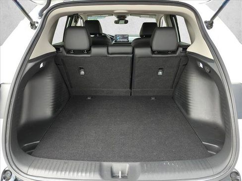 Certified 2025 Honda HR-V EX-L image 6