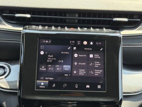 Used 2022 Jeep Grand Cherokee Laredo w/ Luxury Tech Group I AWD/4WD image 14
