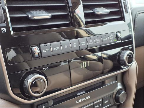 Used 2023 Lexus GX 460 Premium image 22