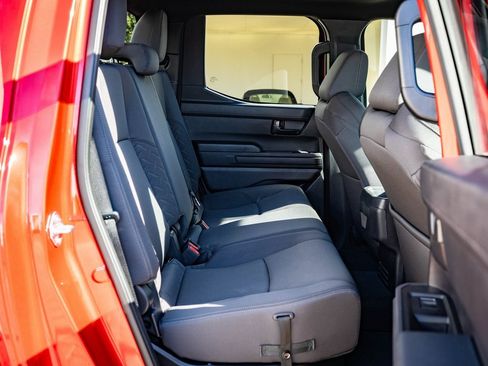 Used 2025 Toyota Tacoma SR image 33