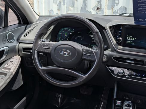 Used 2023 Hyundai Sonata Limited w/ Cargo Package FWD image 15