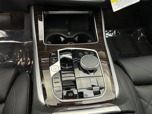 Used 2026 BMW X5 xDrive50e w/ Climate Comfort Package image 23