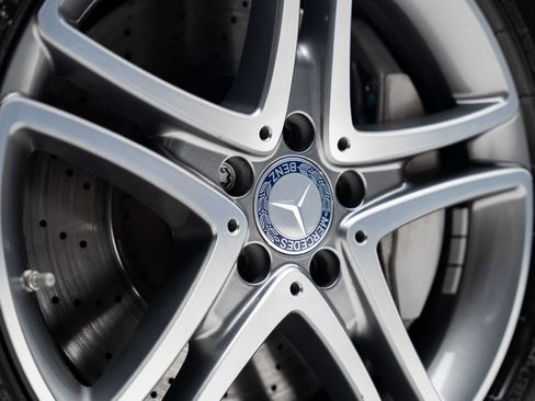 Used 2016 Mercedes-Benz S 550 4MATIC Sedan image 22