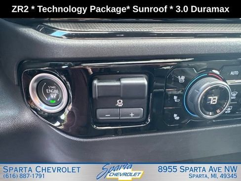 Used 2024 Chevrolet Silverado 1500 ZR2 w/ Technology Package AWD/4WD image 28