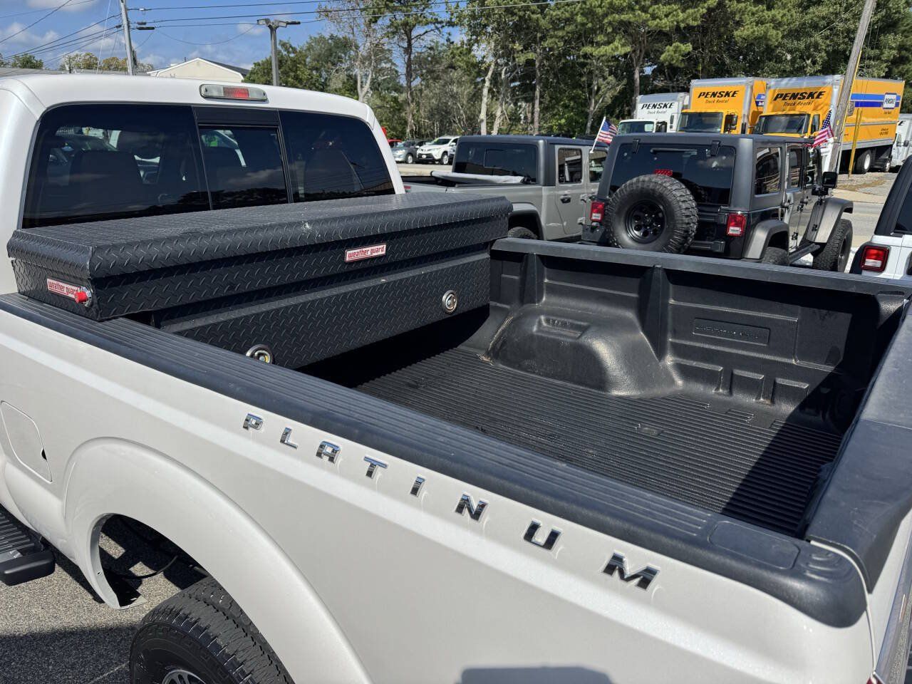 Used 2015 Ford F250 Platinum w/ FX4 Off-Road Package AWD/4WD image 8