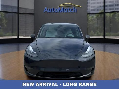 Used 2025 Tesla Model Y Long Range RWD image 1