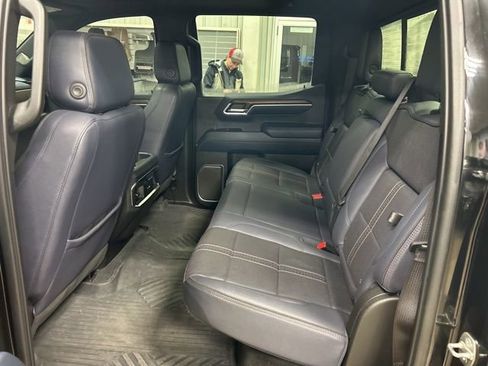 Used 2024 Chevrolet Silverado 1500 High Country w/ Technology Package image 28