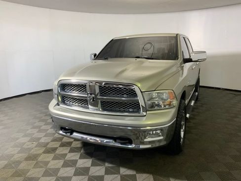 Used 2009 Dodge Ram 1500 Truck Laramie AWD/4WD image 3