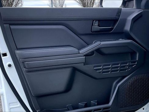 Used 2024 Toyota Tacoma SR w/ SR Upgrade Package image 20