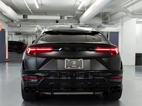 Used 2024 Lamborghini Urus S AWD/4WD image 5