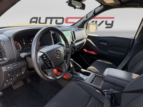 Used 2024 Nissan Frontier PRO-4X w/ Technology Package AWD/4WD image 10