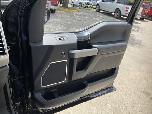 Certified 2021 Ford F250 Platinum w/ FX4 Off-Road Package AWD/4WD image 24