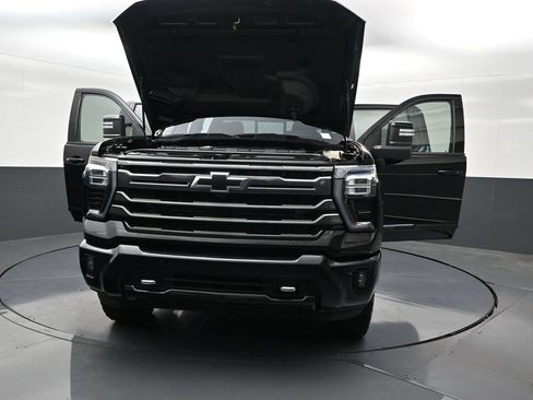 Used 2024 Chevrolet Silverado 2500 High Country w/ Midnight Edition AWD/4WD image 43